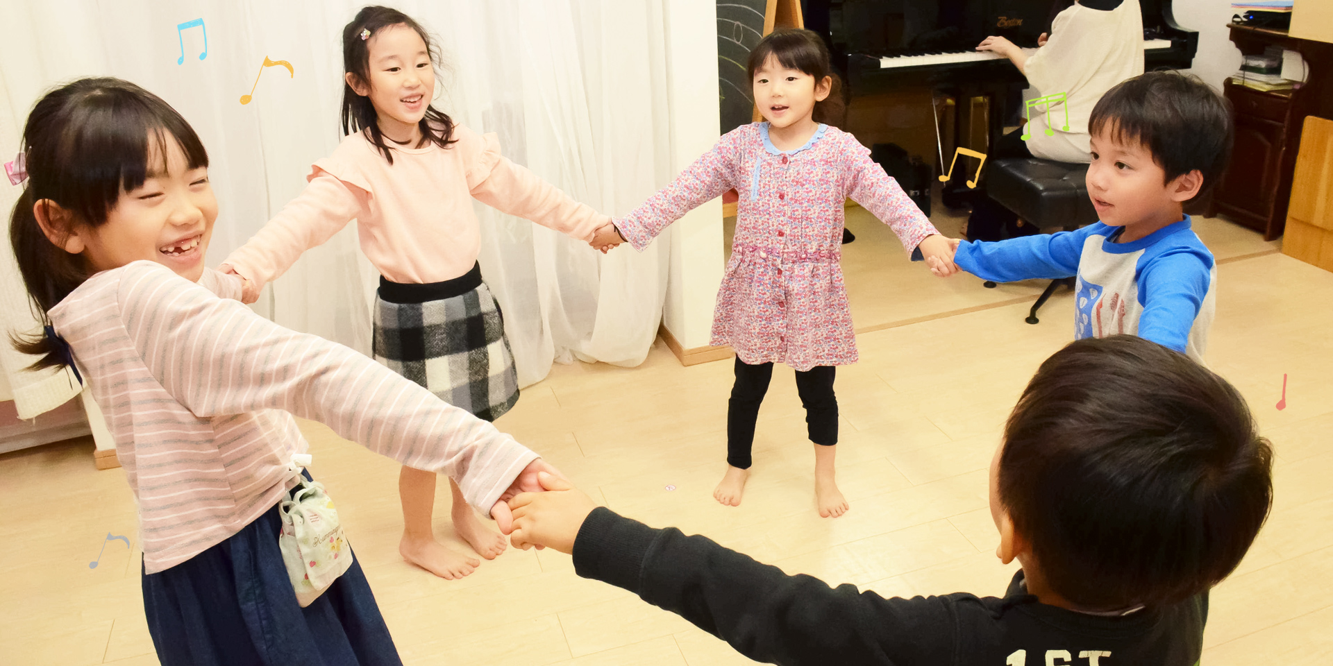 リトミック音楽教室Cachecache